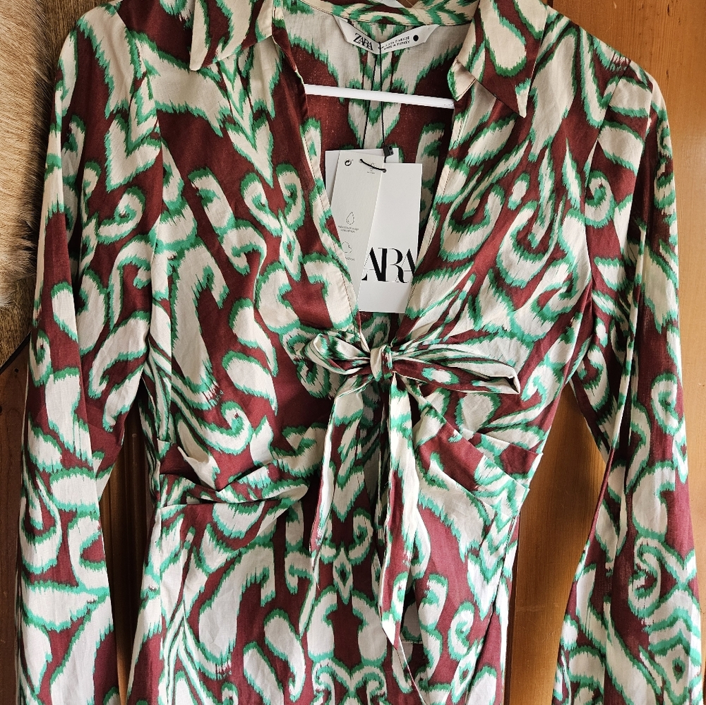 ZARA Women's Floral Print GREEN Lantern Sleeve Shirt SIZE S